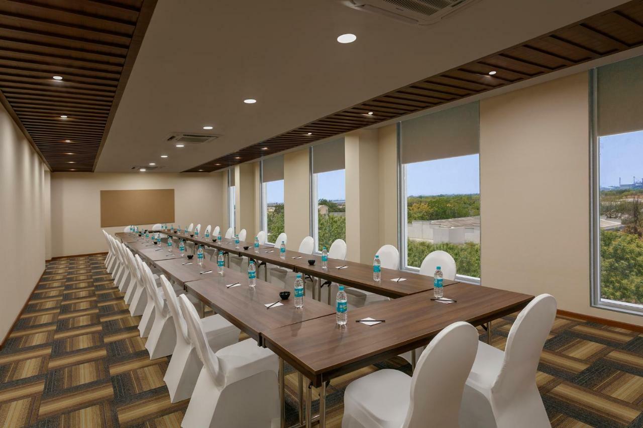 Ginger Sanand Hotel Exterior photo